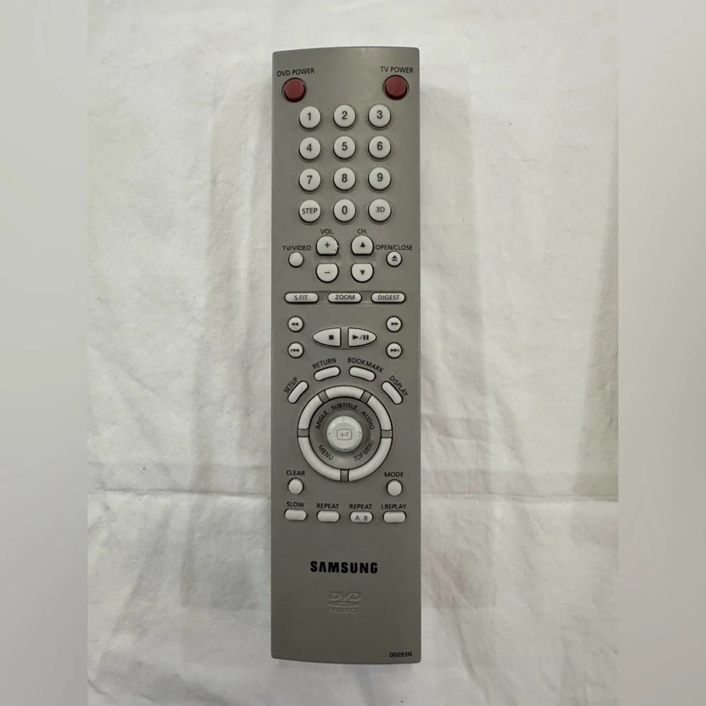 OEM‎ - Samsung DVD Remote (00093N) - untested